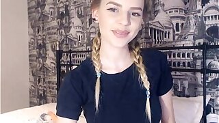19 Genre Elderly Teen Shows Say no to Unmixed Gut Exposed to Webcam Ornament 1